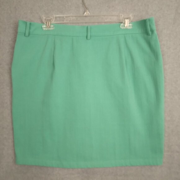 Crazy Train | Green Stretch Jean Style Mini Skirt | Size 2XL - Picture 4 of 7